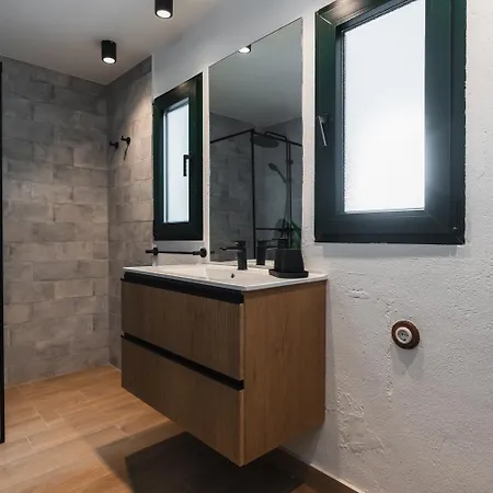 Carmen Guinea Alhambra Views * Гранада