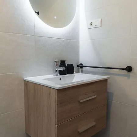 Carmen Guinea Alhambra Views