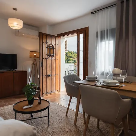 Carmen Guinea Alhambra Views *