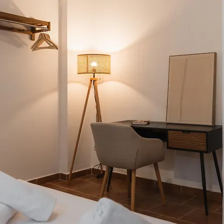 Проживание в семье Carmen Guinea Alhambra Views