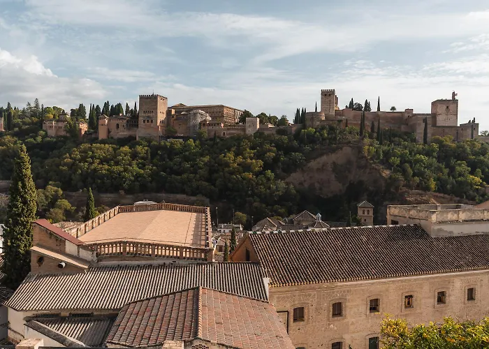 Carmen Guinea Alhambra Views *