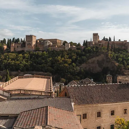 Carmen Guinea Alhambra Views *