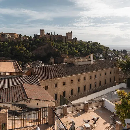 Carmen Guinea Alhambra Views *